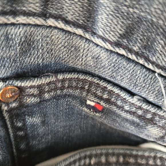 Vintage Tommy Hilfiger " modern skinny" jeans size 16 regular. - Picture 4 of 7
